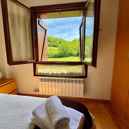 דירה Cozy With Mountain Views