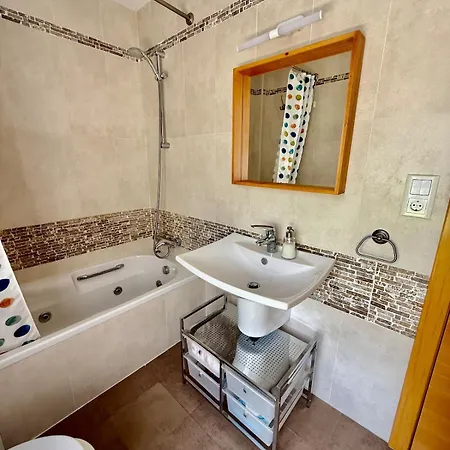 Apartman Cozy With Mountain Views